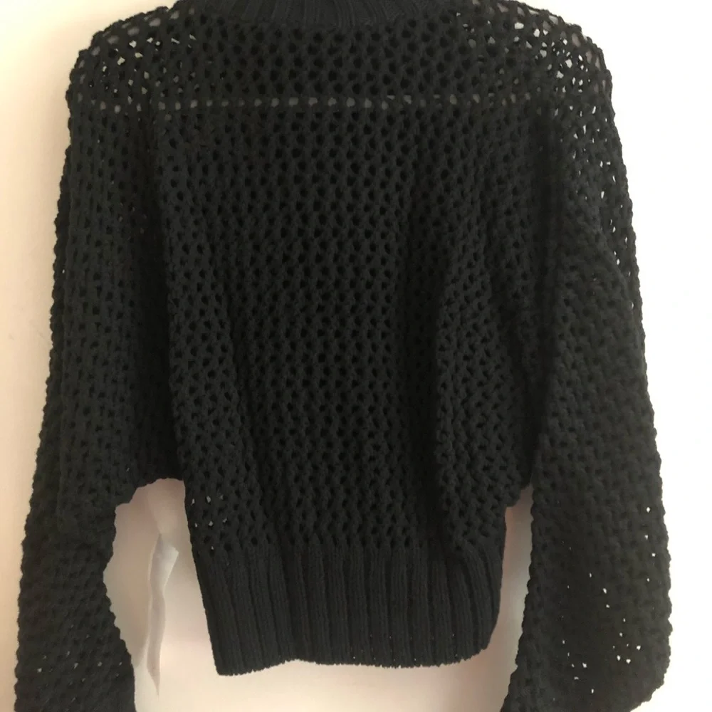 Talk of the Walk - Dolman Turtleneck net cable sweater - Picture 5 of 5